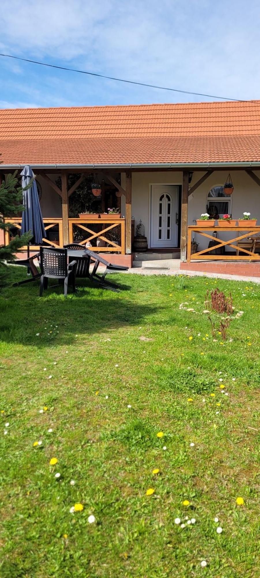 Manipura Villa Szemenyecsörnye Exterior photo